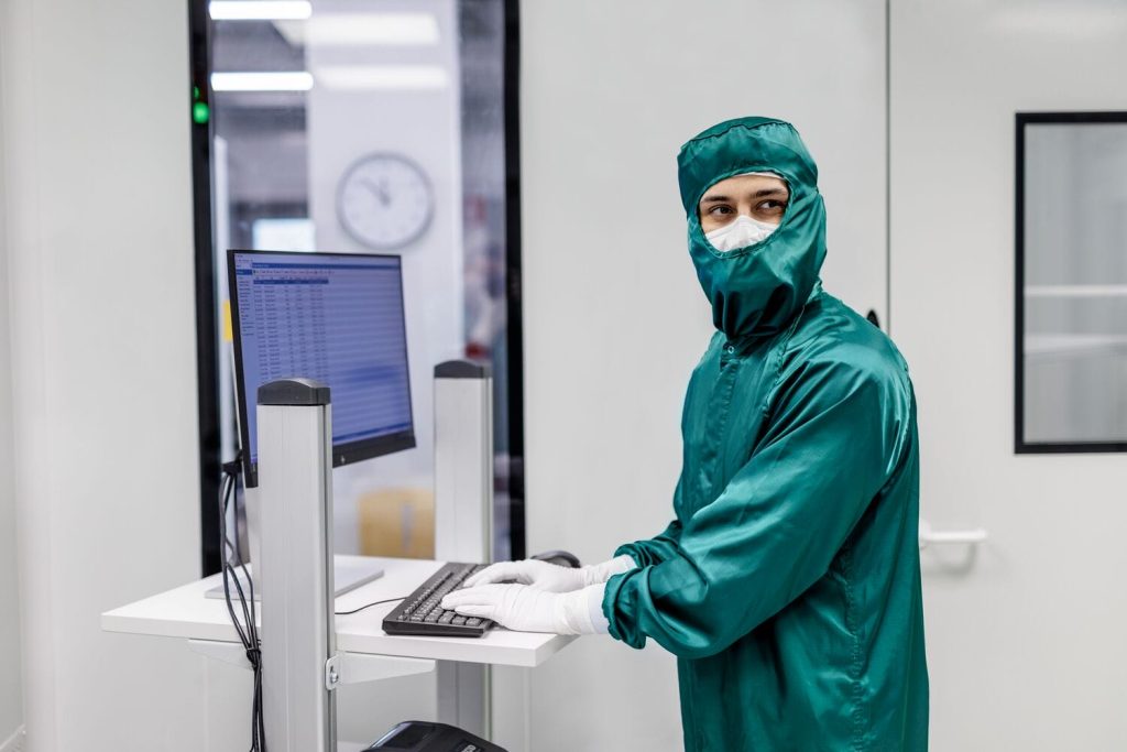 实验室无菌服洗涤如何达标？清洗后如何避免二次污染？插图1